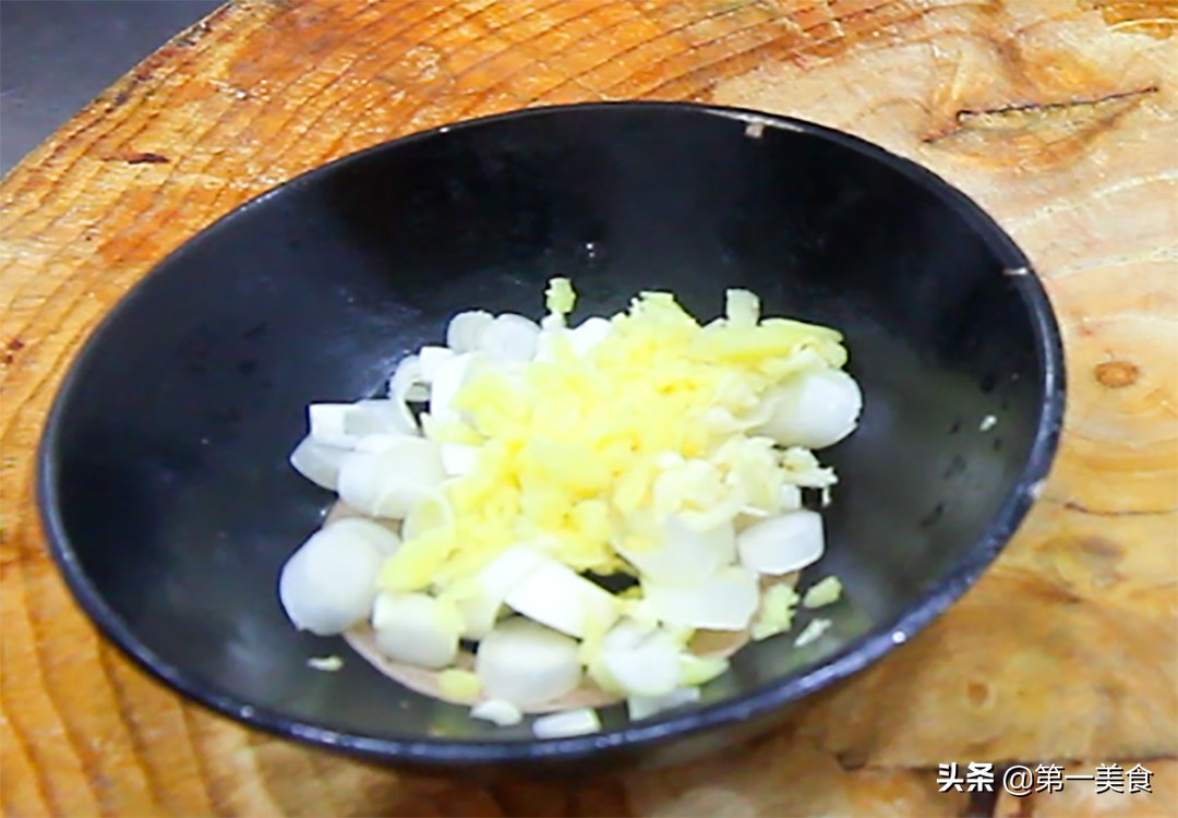 图片[4]-【辣子鸡】做法步骤图 金黄焦酥 香辣可口-起舞食谱网