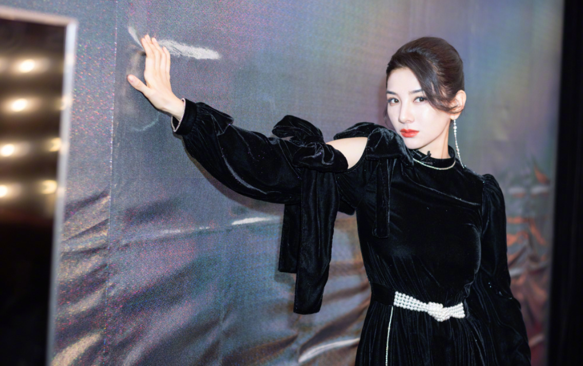 声明|《怦然再心动》节目组发声明：黄奕约会对象陆律师人设“翻车”网友劝其擦亮眼