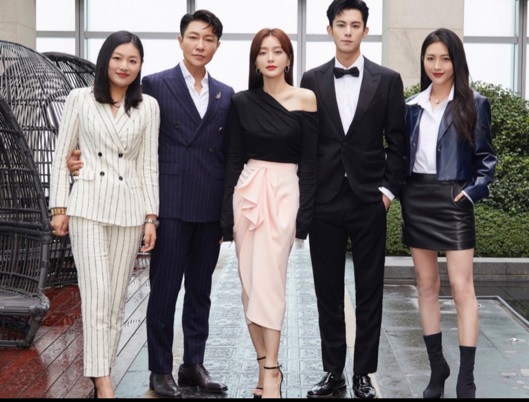 Qin Lan and small 22 years old of male stars interact intimately, super- cast nearly hello do not avoid doing anything that may arouse suspicion to inspecting, 