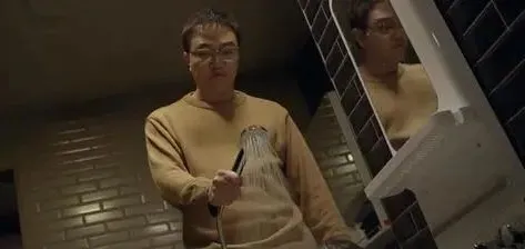 南京新街口惨案后续，现场详情被曝光：看到了婚姻里最恐惧的一幕