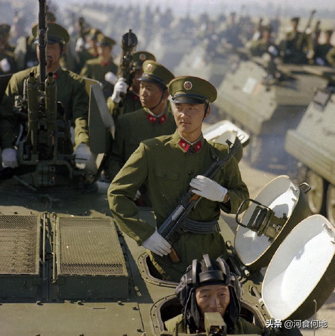 1984年国庆节大阅兵，为什么能够成为最受瞩目的
