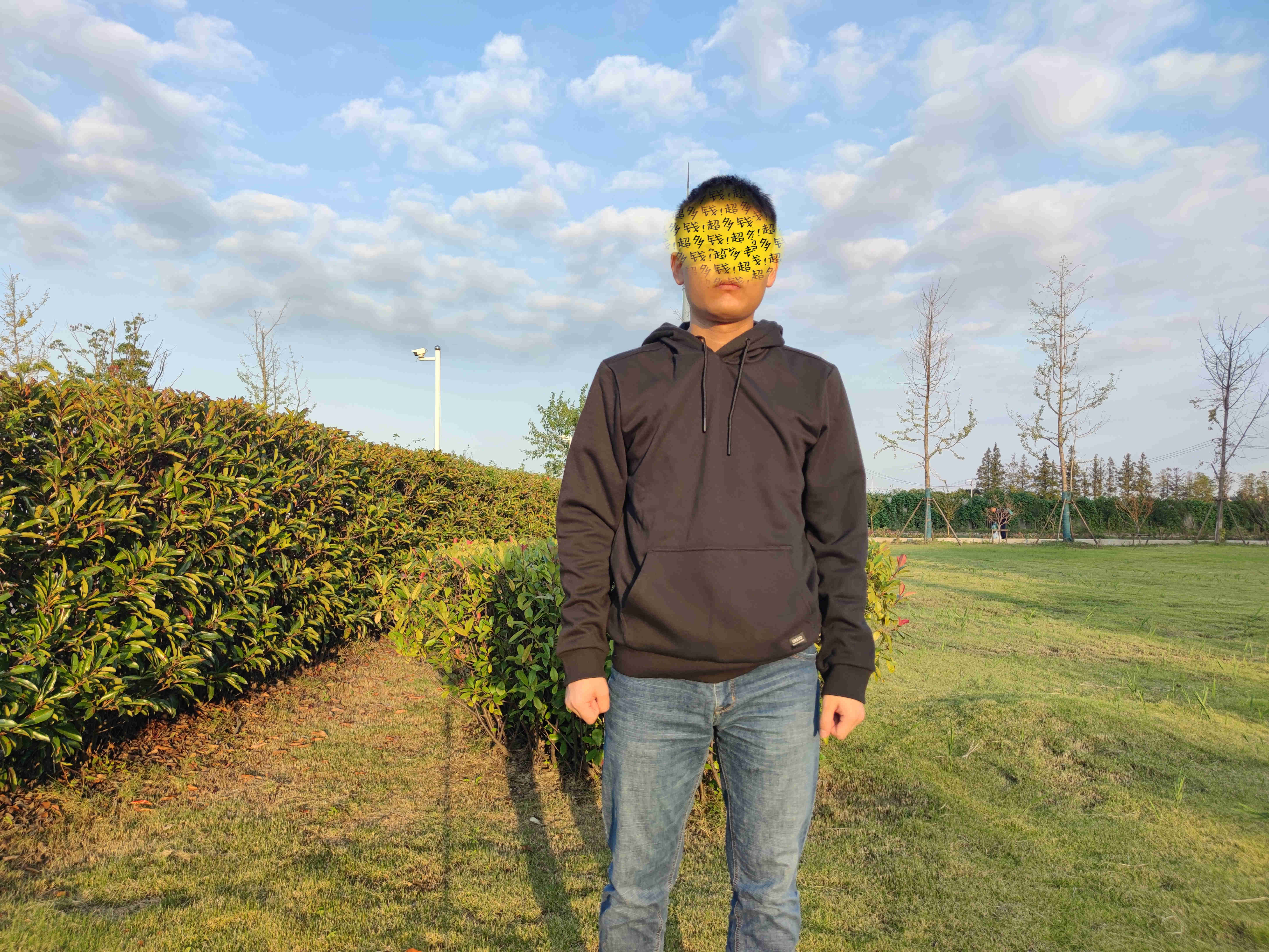 要温暖，也要有型，抓绒连帽卫衣就选它