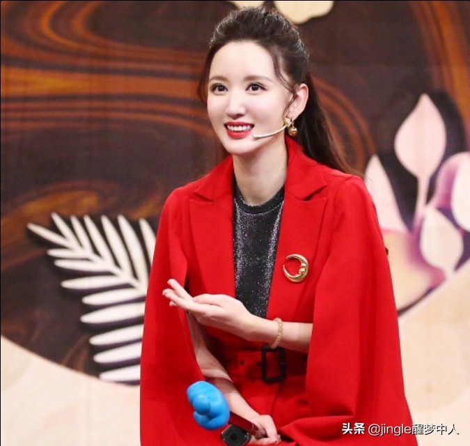 豪横且有资本的训练生，《乘风破浪的姐姐》受关注，黄圣依秀恩爱