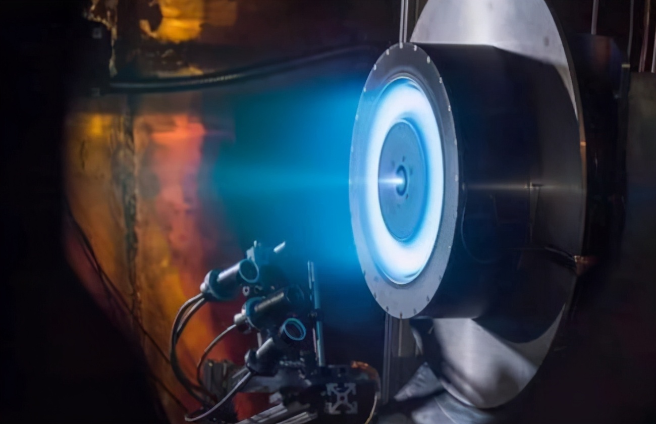 它的效率是火箭的10倍，霍爾推進器將成為航天器的新型動力