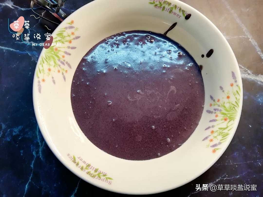 黑米糕真心不难做，只要有黑米和鸡蛋牛奶就能成