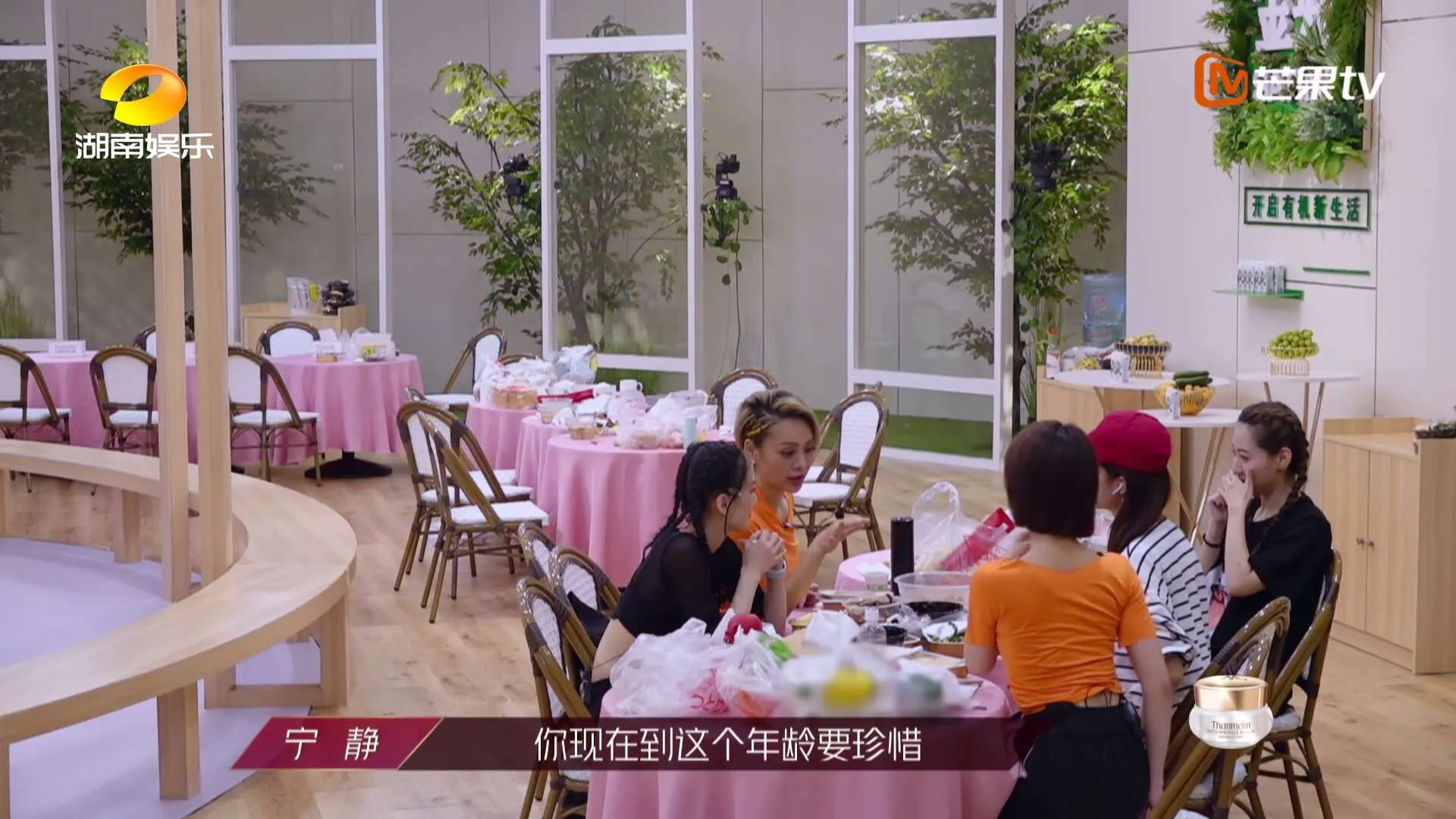 张艺兴《莲》,蔡徐坤《情人》蔡依林《玫瑰少年》,浪姐别样演绎