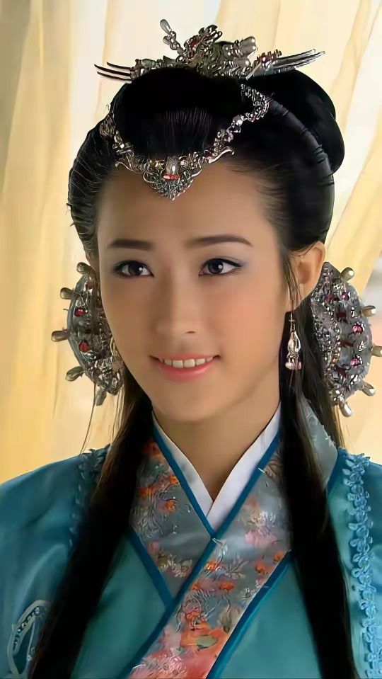 Liu Yuting, the most beautiful costume - iNEWS