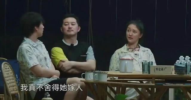 周迅和小陶虹明明只差两岁，上综艺同框，两人状态差距有点大