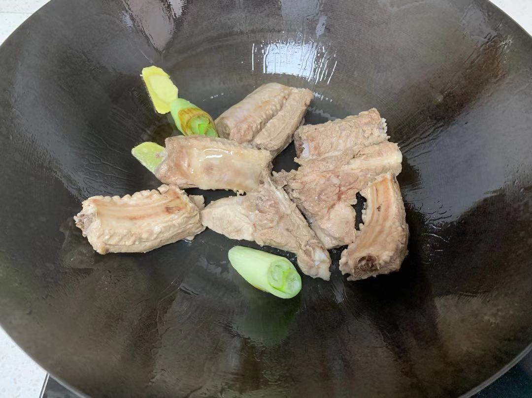 秋冬季節，多給家人喝這湯，低脂營養，湯鮮味美，做法超簡單