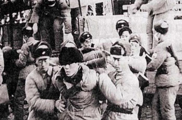 1985年，开国少将钟国楚探访一和尚，见面第一句话：老首长