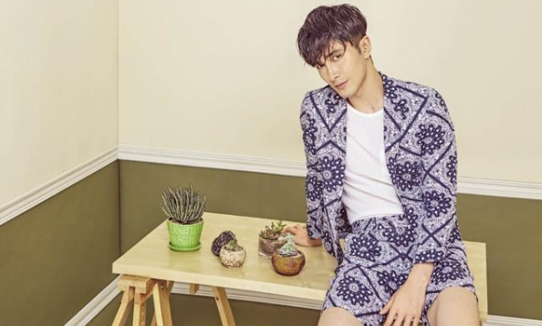 25岁\"高龄\"考入中戏，37岁大器晚成，用