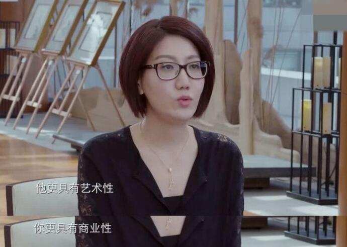 靠怼明星出名的主持人，易立竞又当又立，让人生厌！杨幂都秒怂