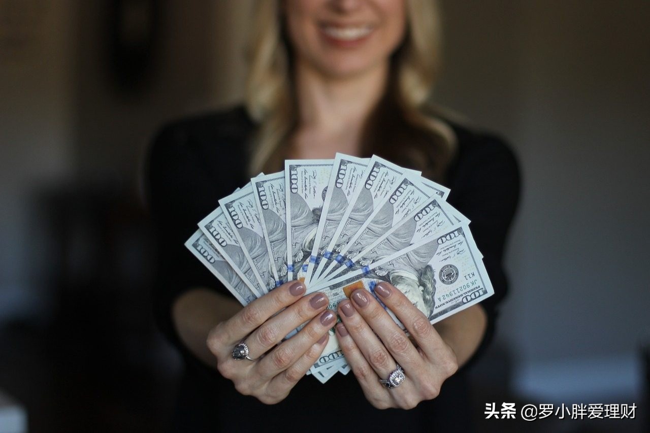 工资太少，想从事兼职创收，如何做到每月多赚1000块？