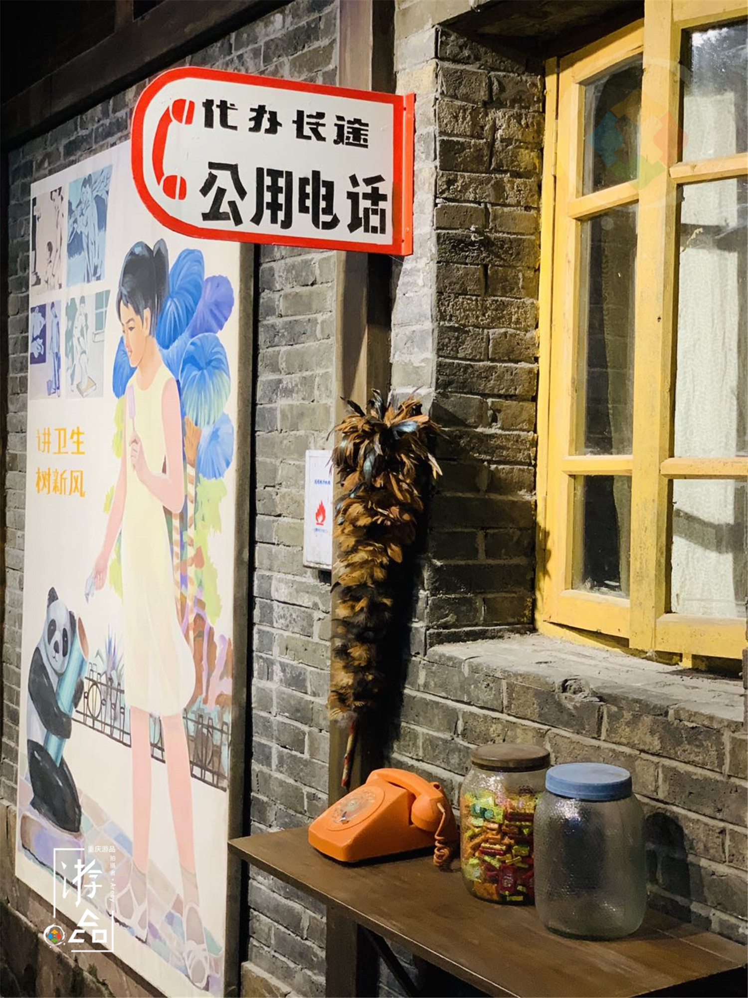 重庆网红景点洪崖洞，建在悬崖上的11层迷宫，每层楼有些什么？