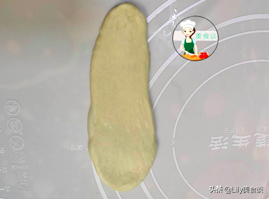 想吃面包不用去买，自己在家做，跟买的一样美味，大人孩子都爱吃