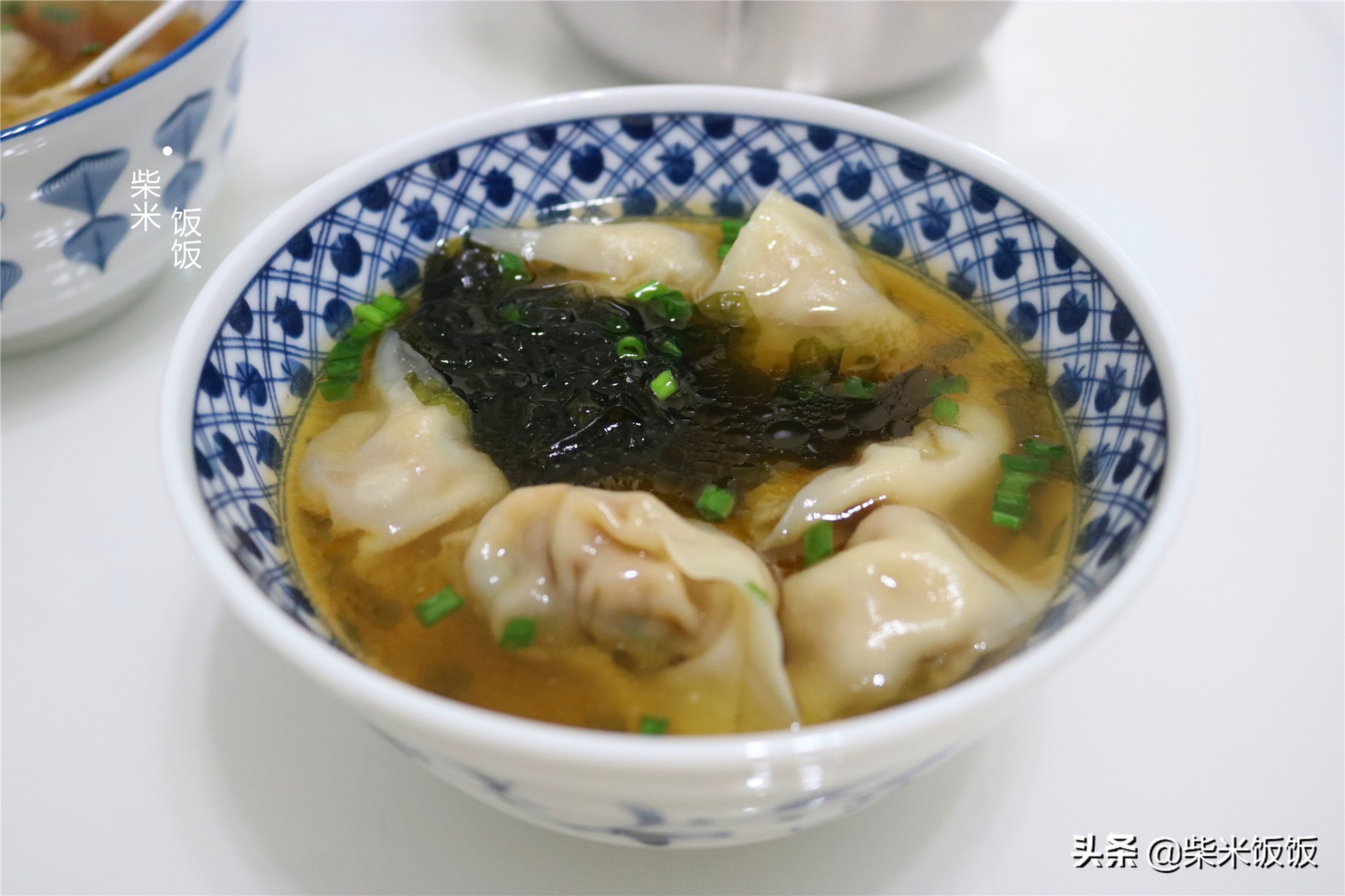 餛飩的家常做法,從擀皮到調餡全教你,湯鮮肉香,太好吃了 各地小吃 第