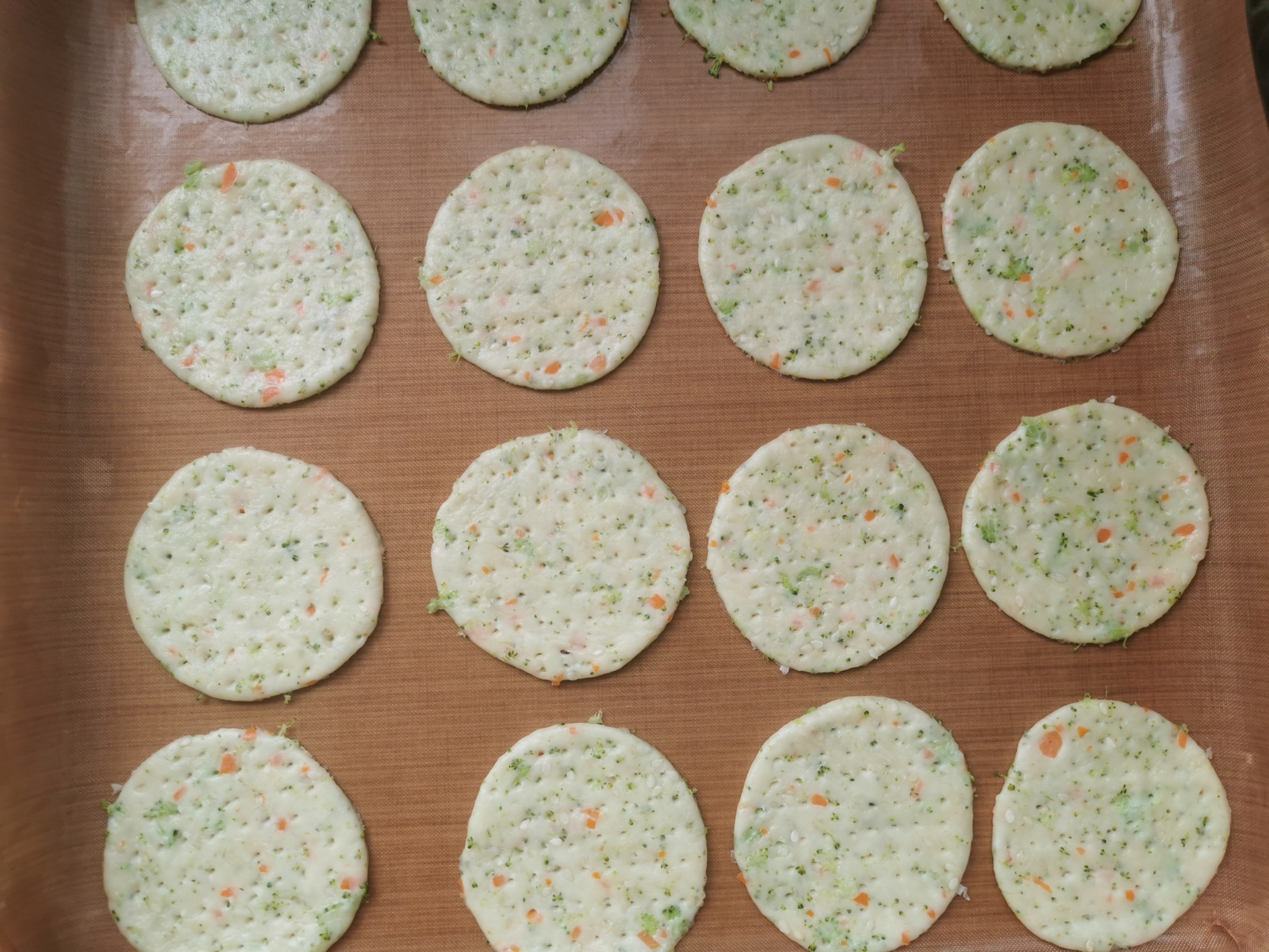 免打发！无糖蔬菜苏打饼干，低脂低热量，配方详细步骤简单