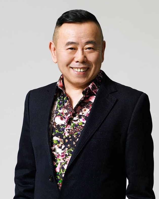 潘长江的豪宅曝光，住着这么大的家，六十多岁依然童心未泯