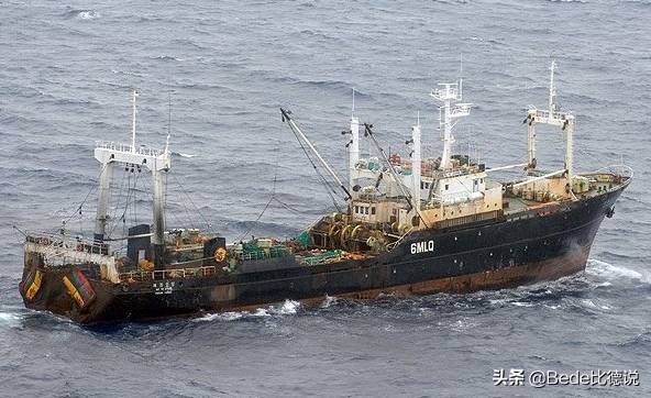 鲁荣渔2682号渔船惨案：33人出海仅11人归来，现实版“大逃杀”？