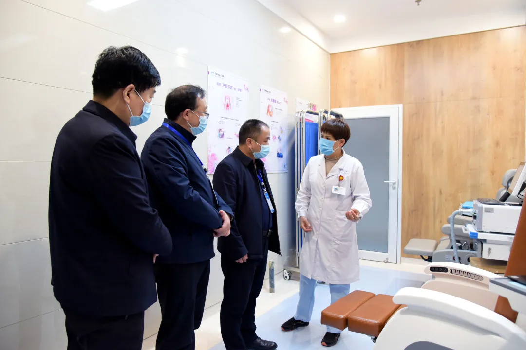 西平县深化医药卫生体制改革领导小组一行到河南省省立医院参观交流