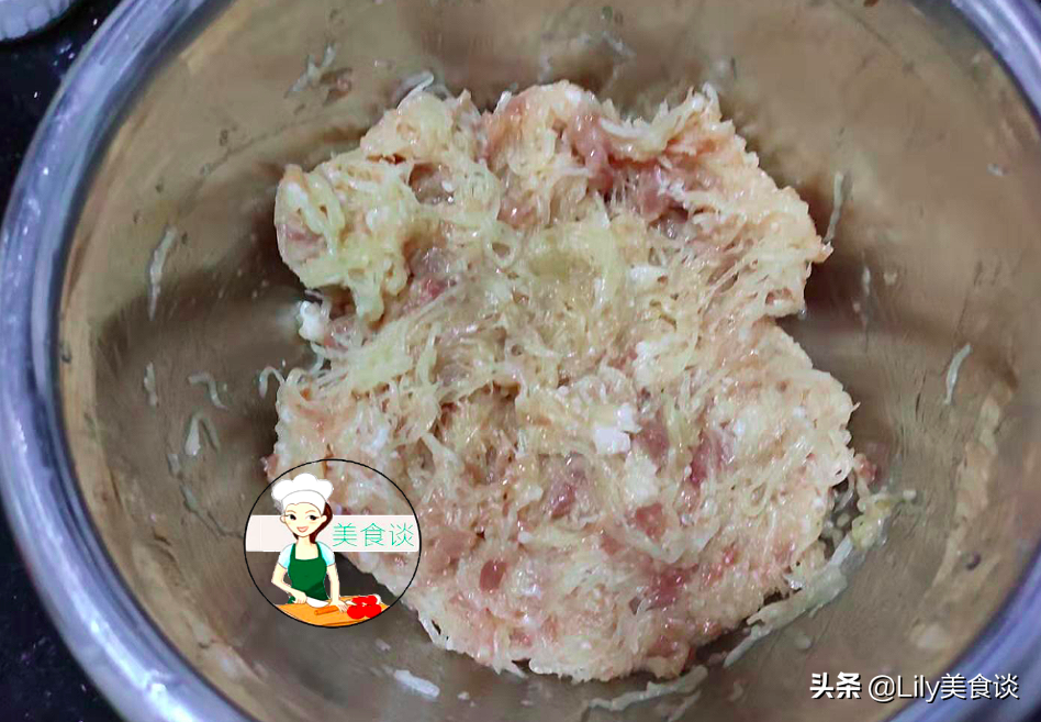 明日白露，这蒸菜别忘了吃，白露吃它正当季，简单一蒸，鲜美营养