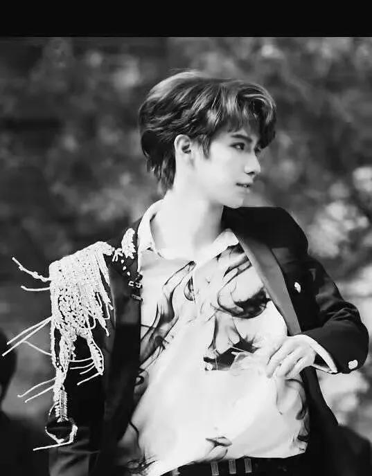 Indulge trainee Qing Dynasty sheds Luo Yizhou! 