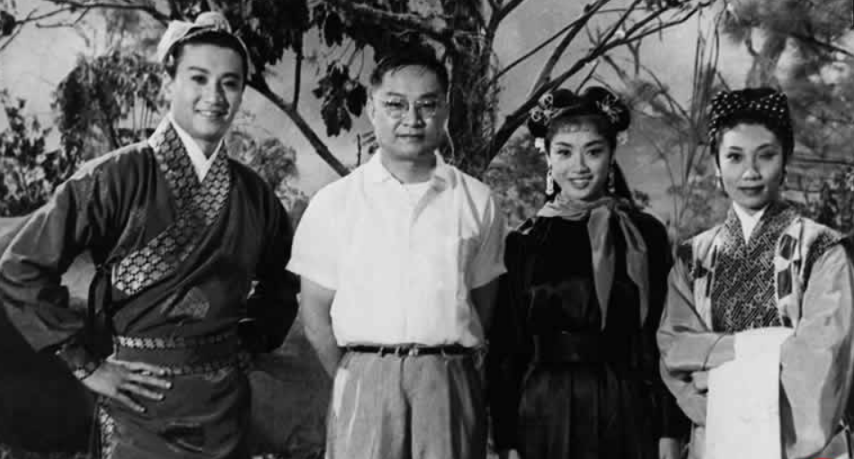 金庸传连载丨侍女月云：纯真的少年陪伴