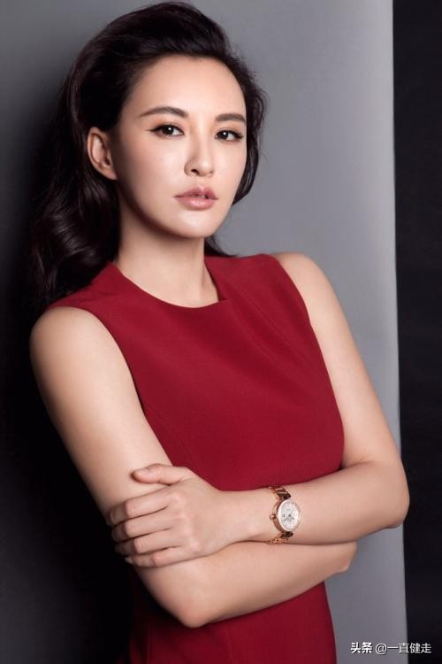 淡雅俏丽——莫小棋