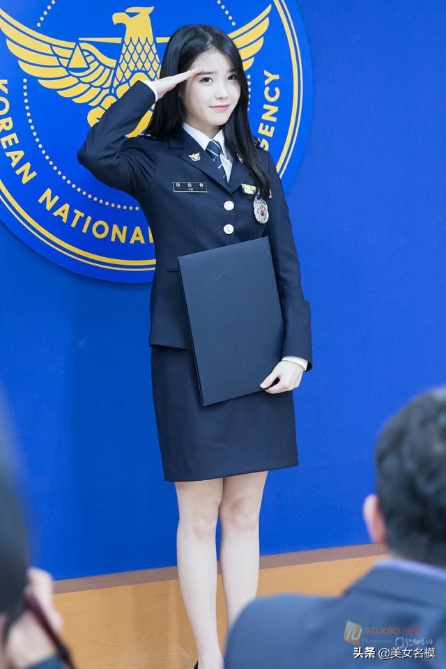 韓國最美警花IU 李知恩