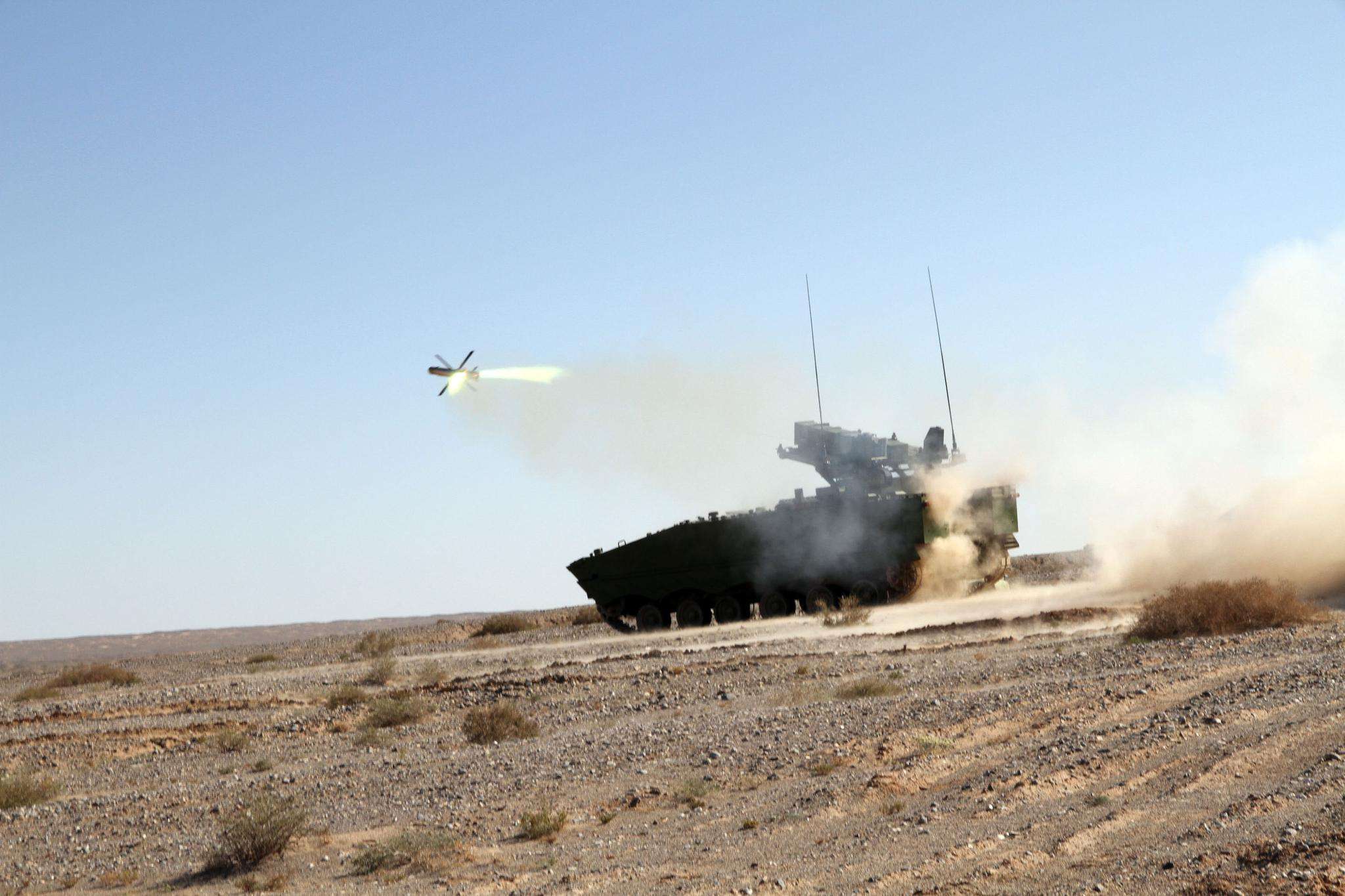 ​蓝军旅迎来新装备，涂装都没换就被拉到训练场，战斗力再提升