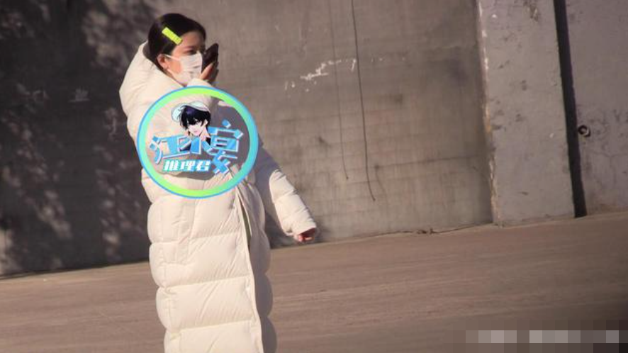 39岁杜淳娇妻正脸曝光！小腹隆起孕味十足，疑怀胎6月奉子成婚