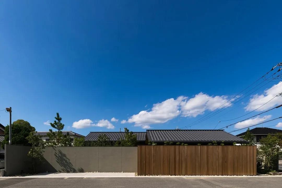 千年古迹边上的日式住宅设计 Bierenjia De