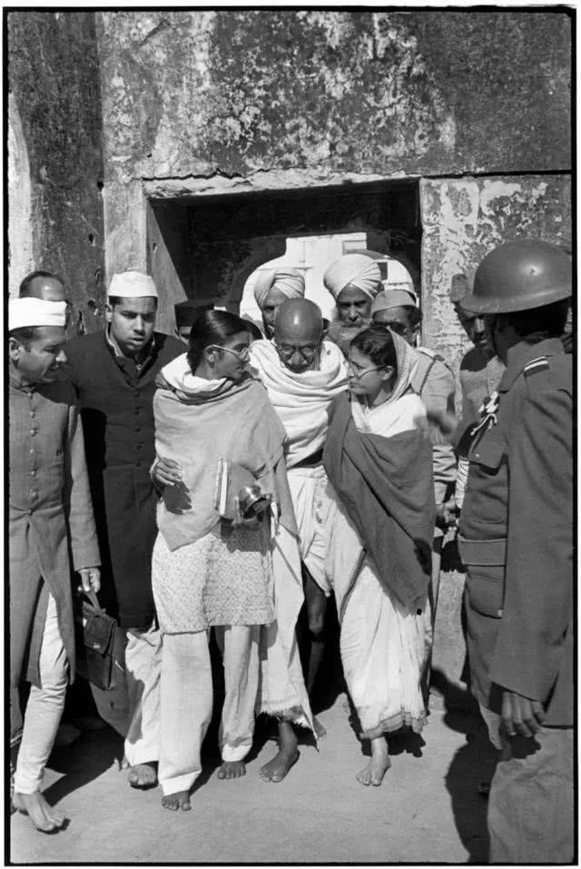 印度人为何越来越讨厌国父甘地呢？