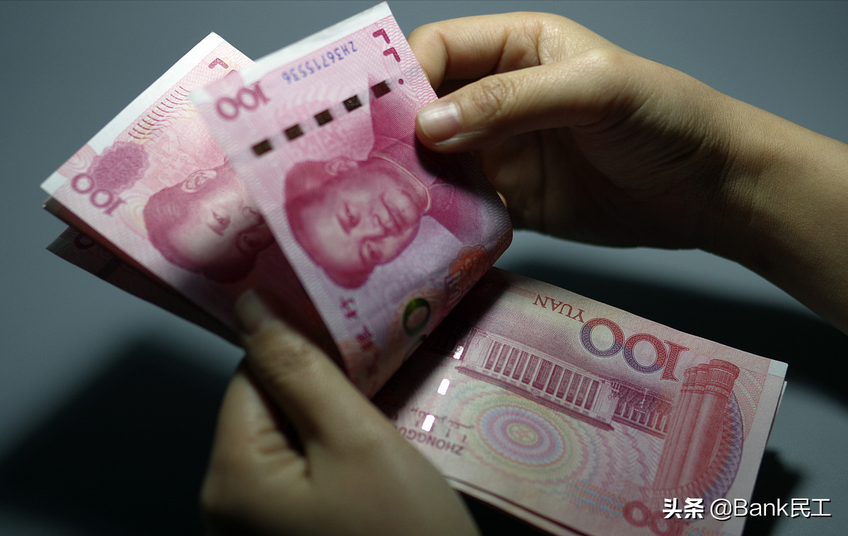 “自媒体”一周年，我总共赚了多少钱？又是怎么走来的？