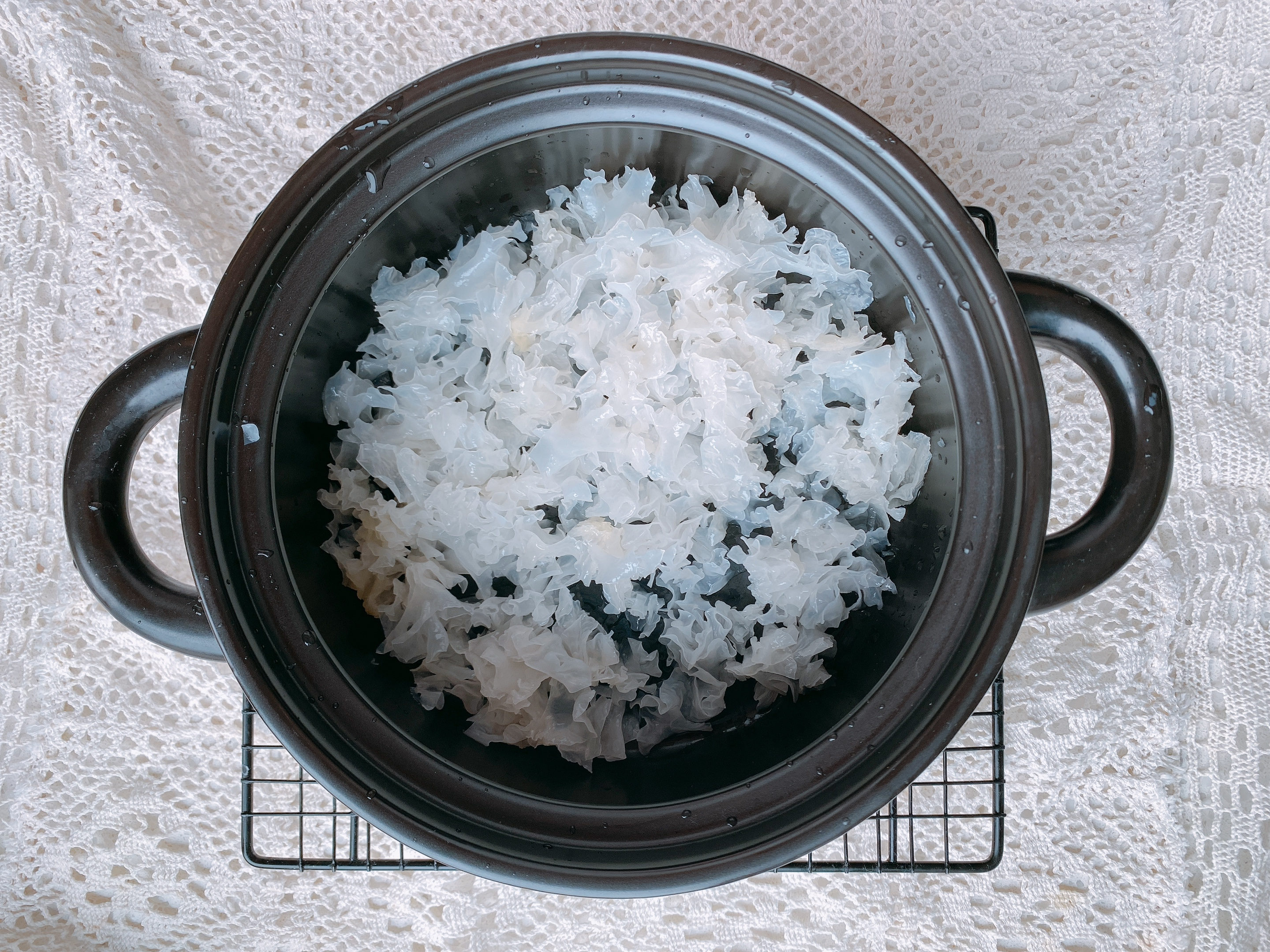 入夏后要給家里人多做這甜湯，美容養顏，趕走暑氣，比喝冷飲健康