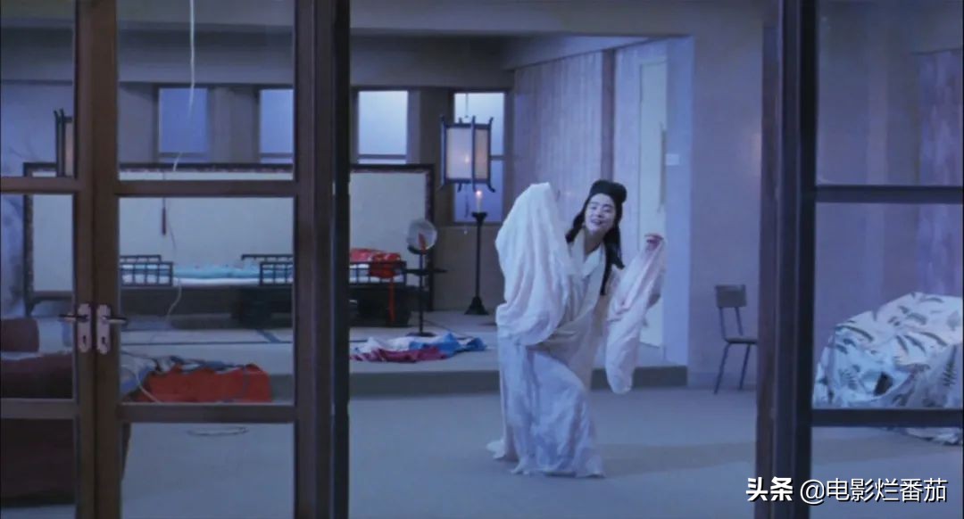 周润发和林青霞的《梦中人》，却因女二“为艺术献身”而备受争议