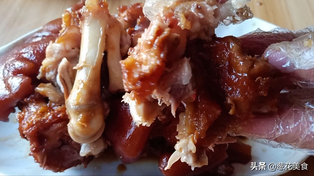 醬香鹵豬蹄好吃有訣竅，記住幾個技巧，想做出正宗的滷豬蹄並不難