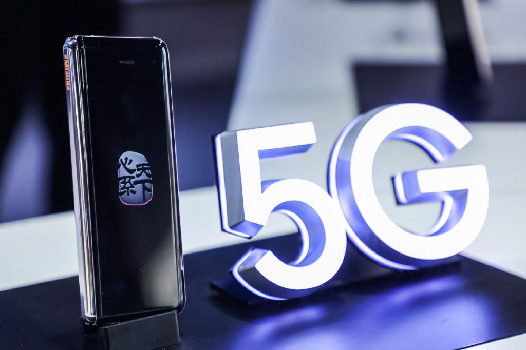 三星Galaxy A90 5G感受：中檔市場價、旗艦級享有