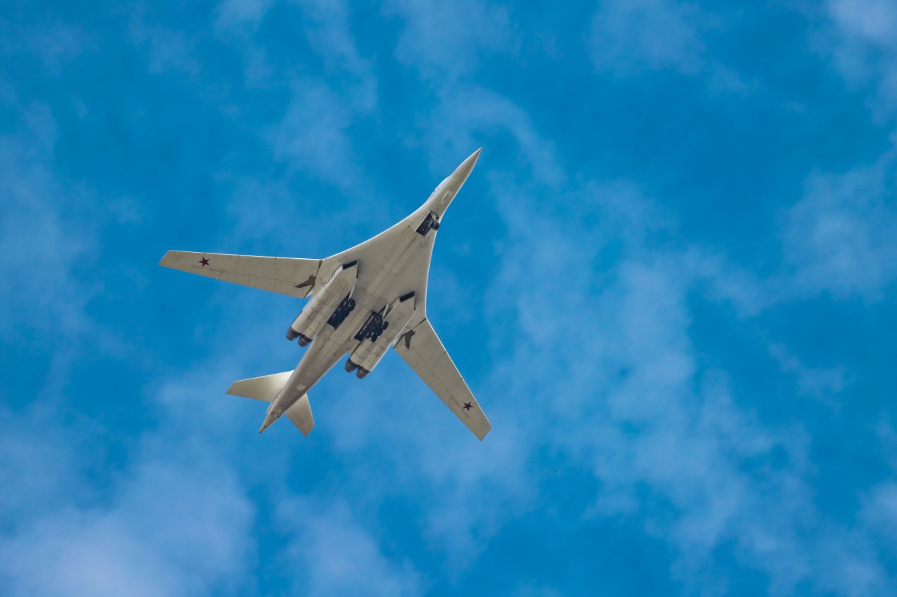 换新发动机的图160首飞！羡慕？不，中国造轰20已经万事俱备