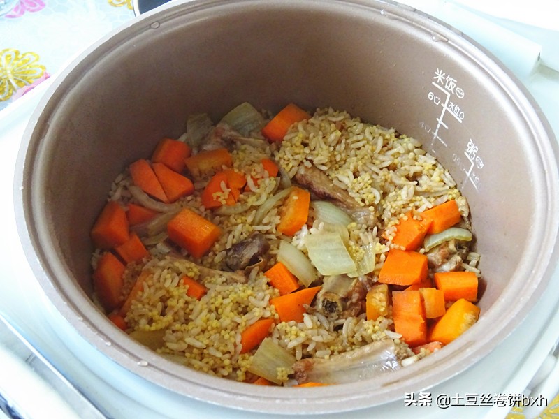 排骨和它是絕配，排骨燜飯加一把，口感口味都好了，營養賽雞湯