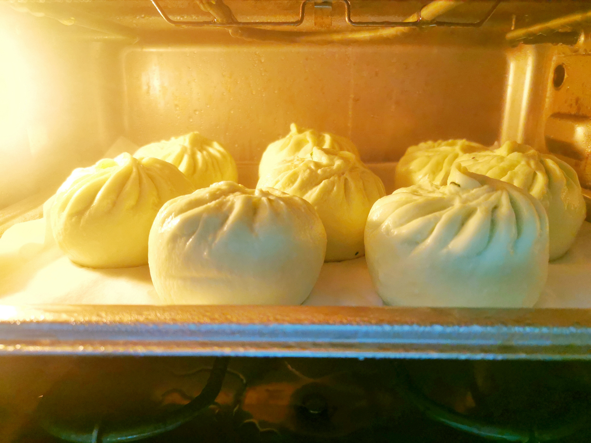 香菇青菜包子的做法，记住4点，青菜翠绿不变色，面皮宣软馅儿鲜