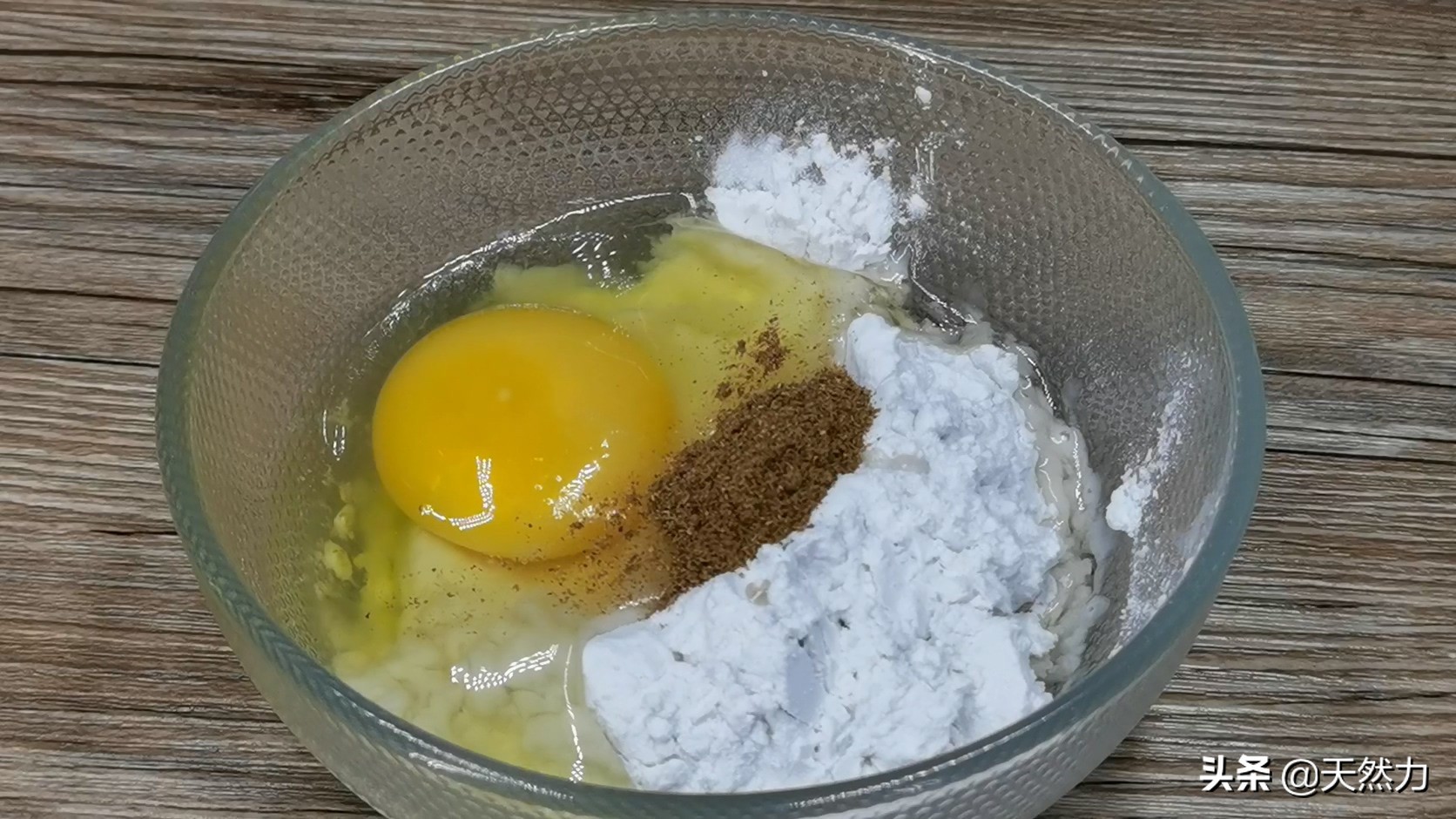 How to adjust the paste of authentic fried lotus root folder, simple ...