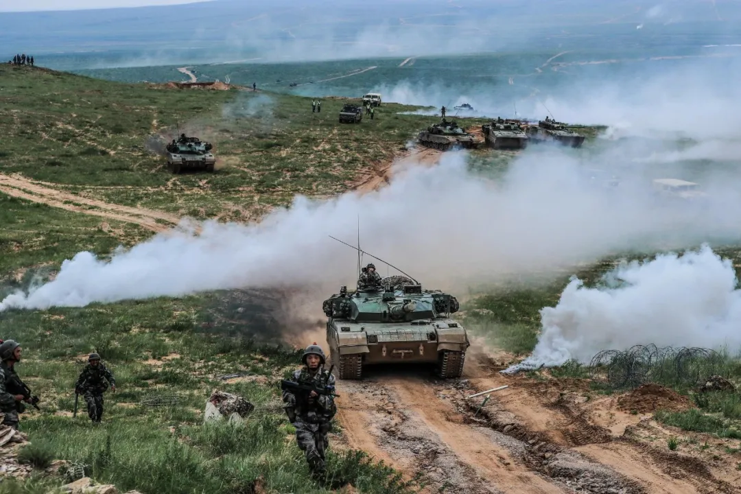 ����Ͷ����װ���ӣ���20�ٴ���һ�Σ���Ͷ�߼���Ϊ����˹�ų���