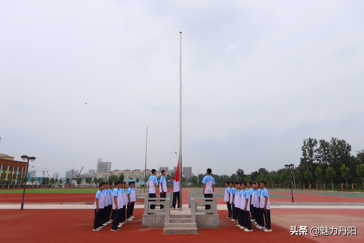 菏泽市实验中学举行2021级新生军训汇报展演(图17)