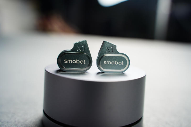两种味道，双倍兴奋：smabat 变革者X1动圈耳机评测