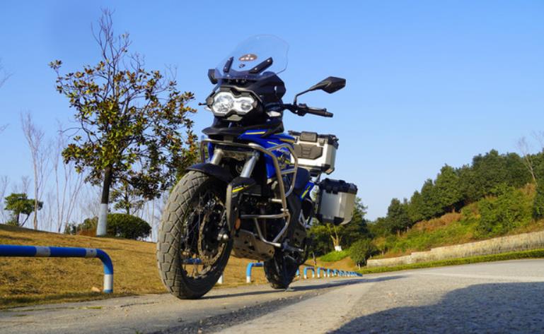 Cyclone Rx3s Cyclo RX3S is fully upgraded, equipped with 96L motorcycle brigade ...