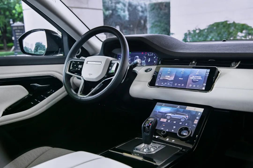 30多万就能买加长轴距的路虎，比GLC、X3、Q5L更有面儿