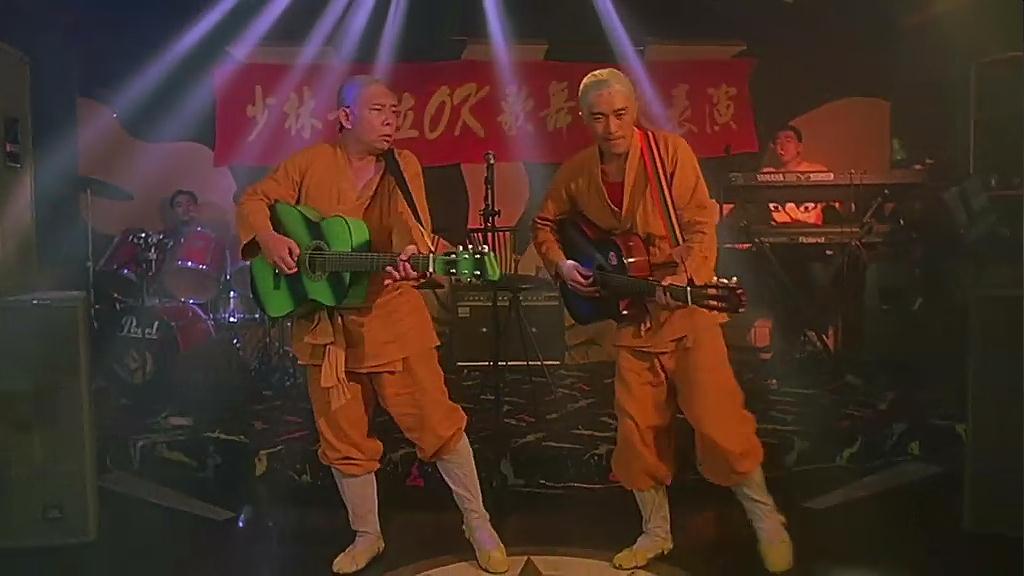 被周星驰捧红的黄一飞，拍完头砸酒瓶这场戏，