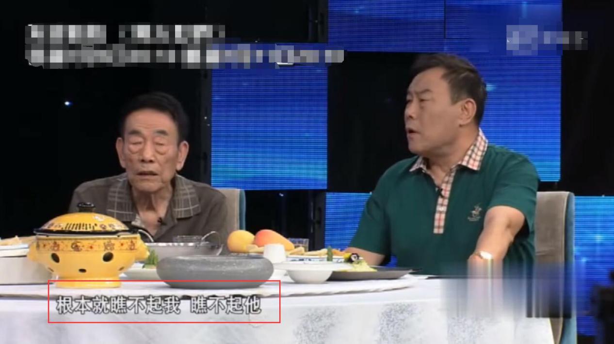 父子|杨少华父子5人同框 眼神被指偏心杨议看不上大儿子说相声