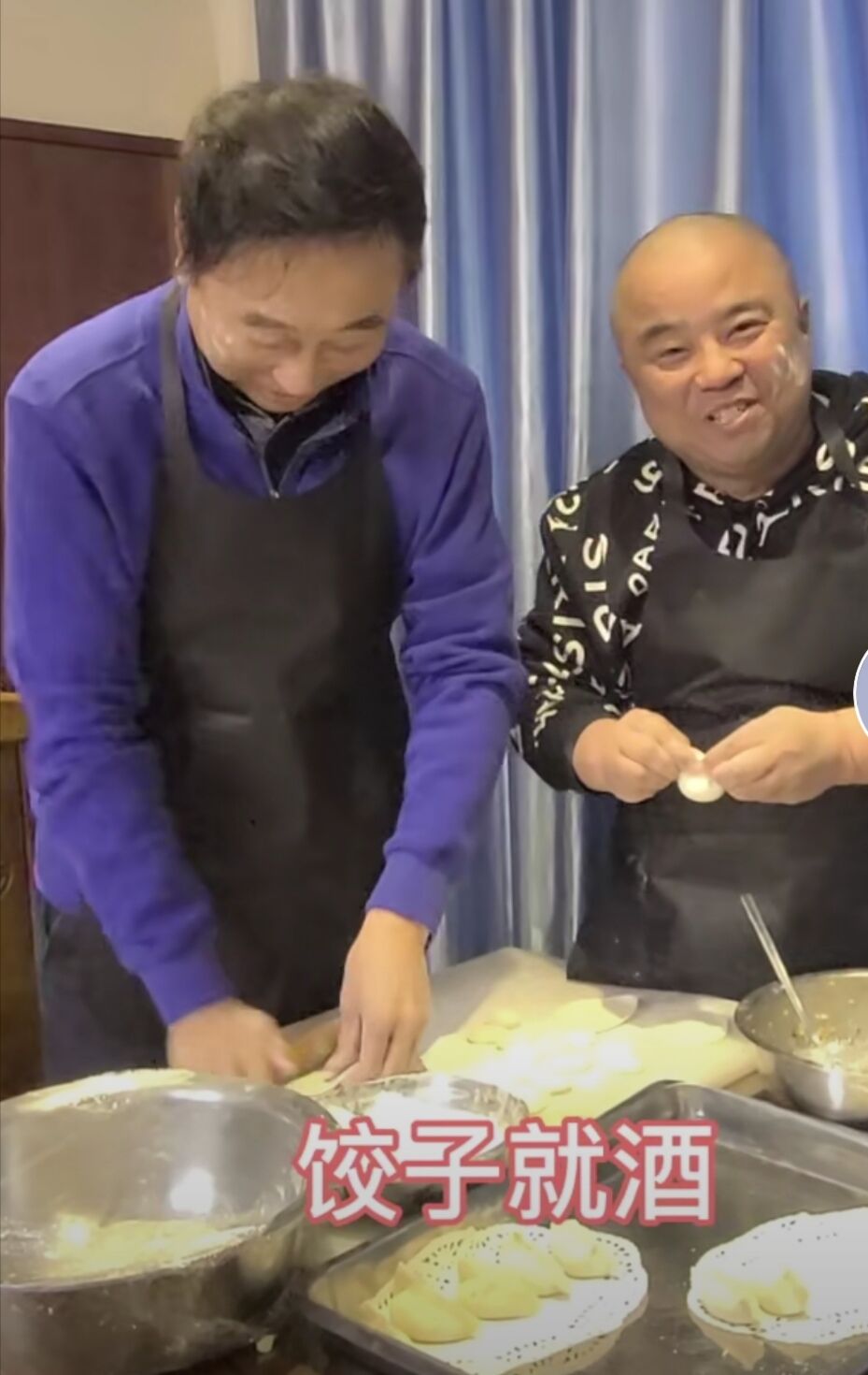 63岁冯巩冬至晒视频，妻子孙子都不在身旁，仅有徒弟大头哥陪伴